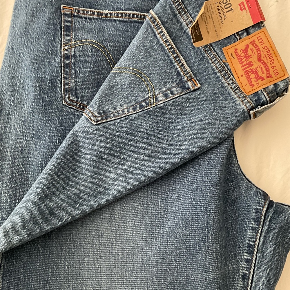 LEVI’S 501’s - Picture 4 of 4